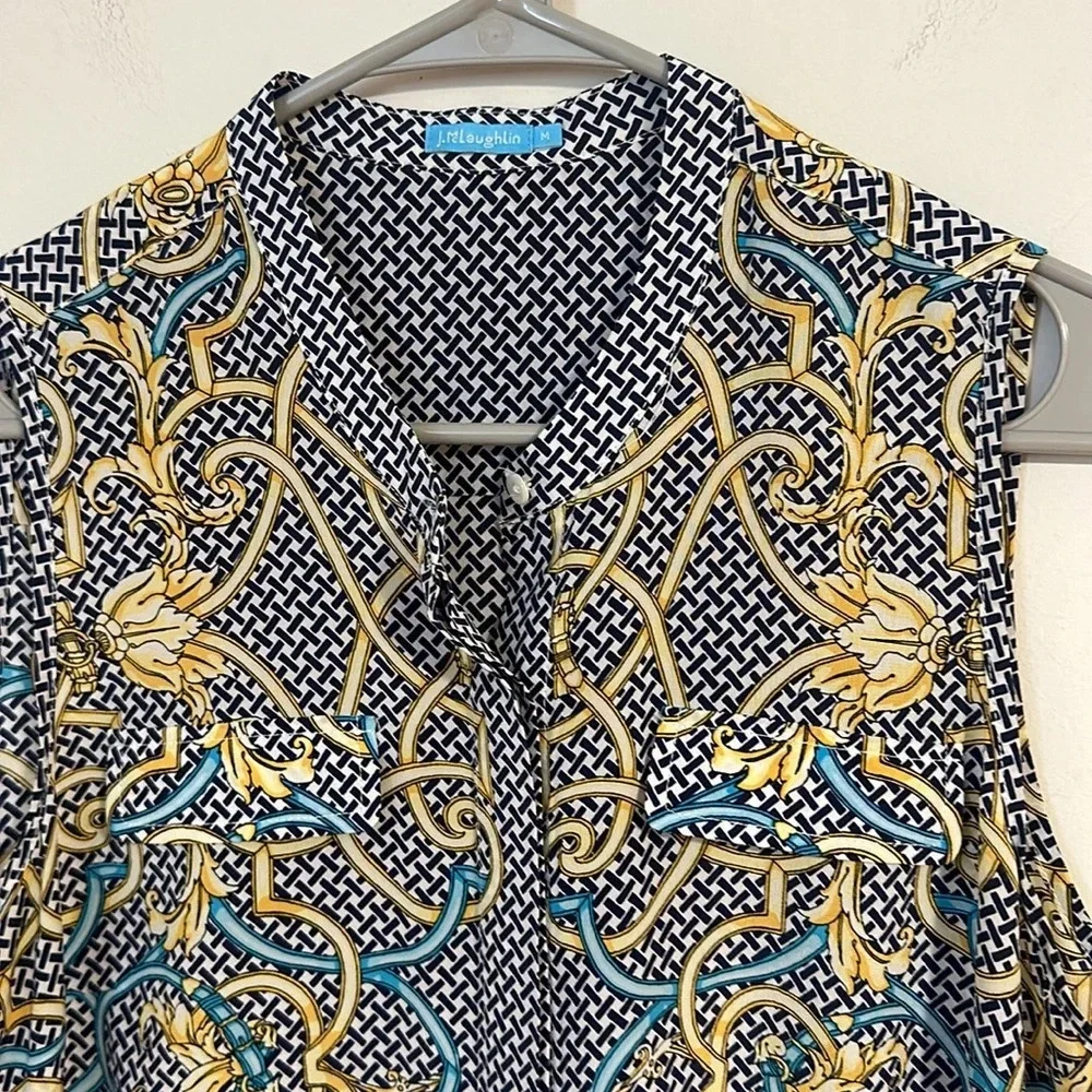 J. McLaughlin Derby print equestrian gold chain 100% silk button down blouse